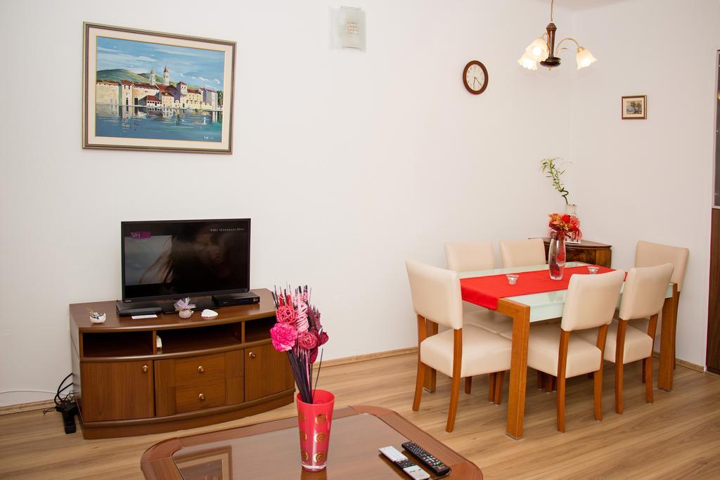 Apartment Leatoni Split Exterior photo